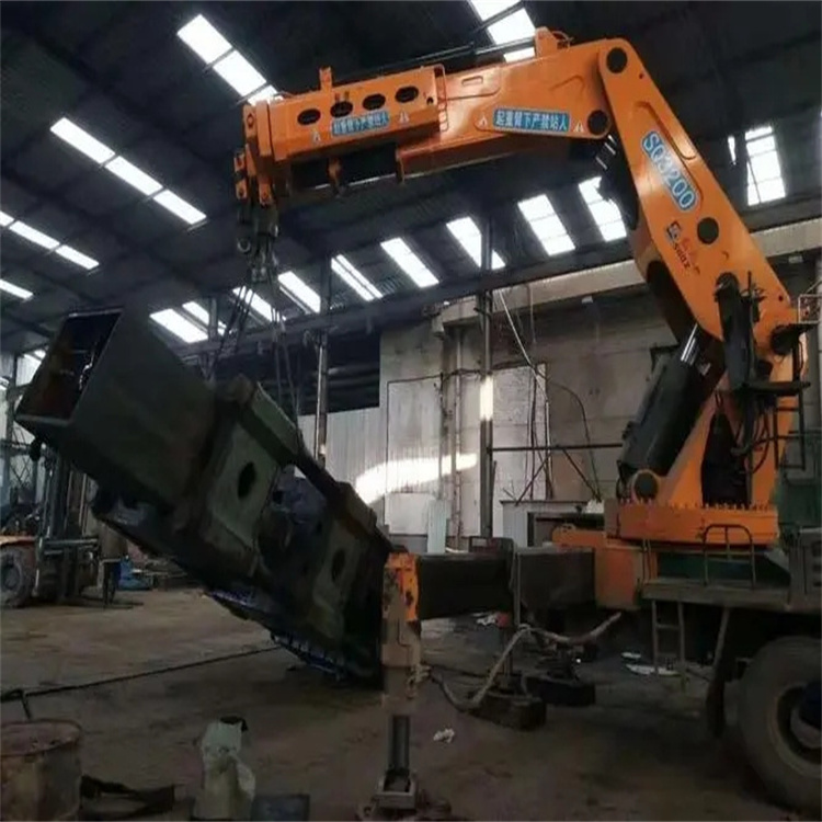 新河县200吨折臂吊出租